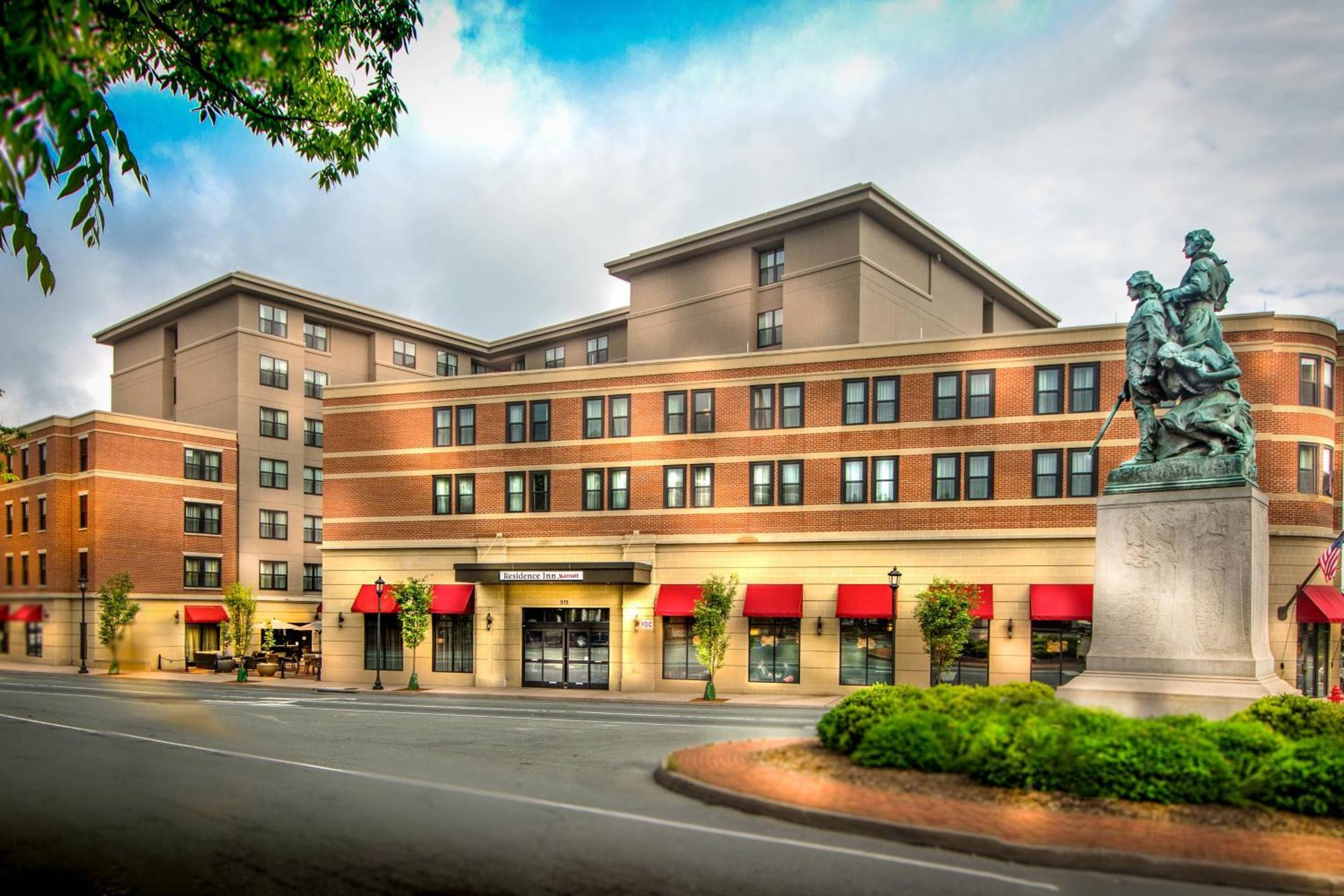Residence Inn By Marriott Charlottesville Downtown Exterior photo
