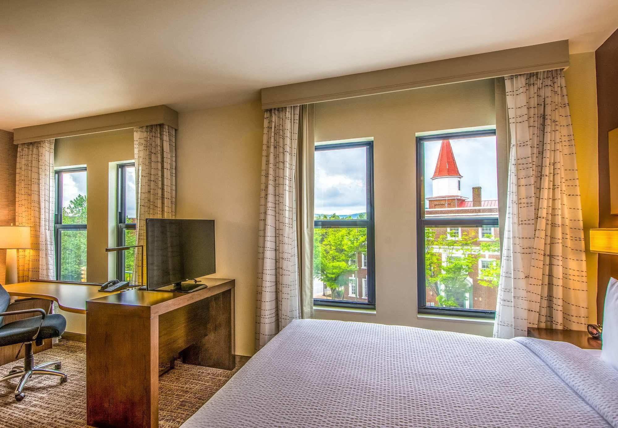 Residence Inn By Marriott Charlottesville Downtown Exterior photo